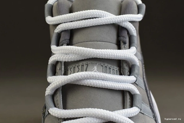 528895-003 11 Air Low Grey Cool Jordan 0704